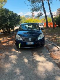 Dacia Sandero 1.2 16V Lauréate