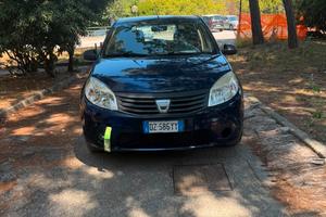 Dacia Sandero 1.2 16V Lauréate