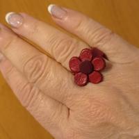 Anello in pelle  con fiore realizzato a mano
