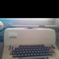 Macchina da scrivere FACIT