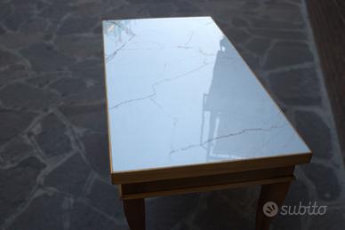 tavolo legno noce chiaro con gres porcellanato