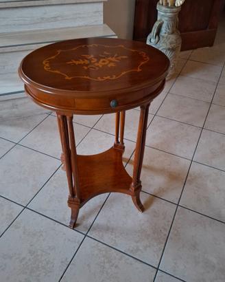 Mobiletto classico ovale con cassetto tinta noce