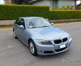 BMW Serie 3 (E30) - 2011