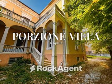 Appartamento di 246 m² con 5 locali a L'Aquila