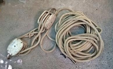 Antichi Bozzelli Vintage a 4 Pulegge con Corda