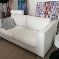 divano letto in pelle 