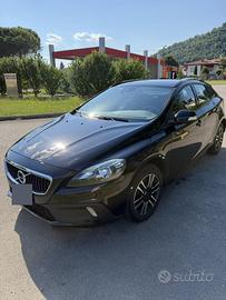 Volvo V 40 cross country