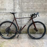 Bici gravel surly