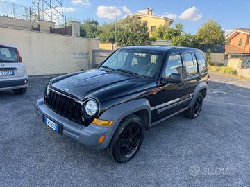 Jeep Cherokee 2.8 CRD Sport