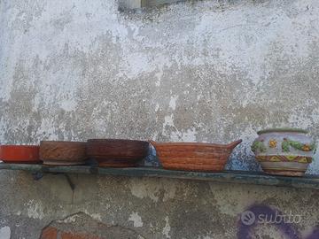 vasi e ciotole antiche in terracotta