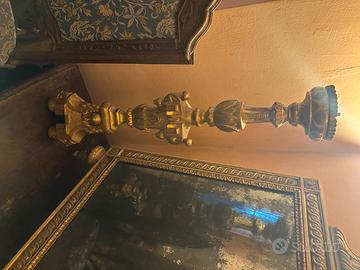 COPPIA DI CANDELABRI ANTICHI IN LEGNO DORATO