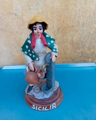 statua siciliana in terra cotta alta 20cm 