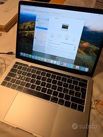 Macbook Pro 2019 A2159 256SSD 8GB 13.3 Touch Bar