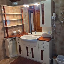 Mobile bagno senza lavabo