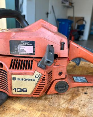 Husqvarna 136