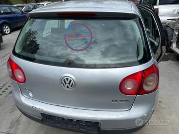 Cofano posteriore Volkswagen golf 5
