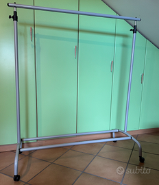 Stand appendiabiti grigio chiaro nuovo con imballo