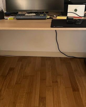 Scrivania Ikea Bekant 160x80
