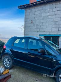 Specchietto dx e radio Fiat sedici