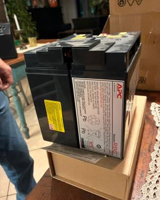 APC RBC7 pacco batterie sostitutive per UPS