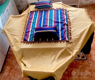 4 tovaglie Oro cuscini tessuto raso arredamento