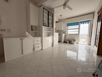 3 LOCALI A COMACCHIO