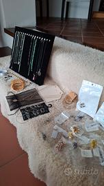 Lotto bigiotteria donna (collane, braccialetti..)