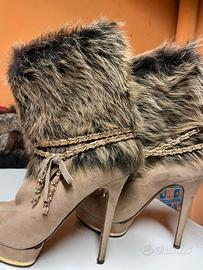 Stivaletto con tacco a spillo