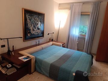 Letto matrimoniale Molteni + materasso e struttura