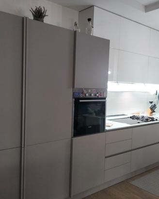 Cucina Ernesto Meda 5 metri — Top di gamma Laccata