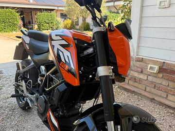 KTM Duke 125