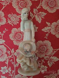 Statuina vintage in porcellana stile Capodimonte
