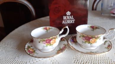 tazze colazione Royal  Albert Old Country Rose