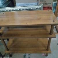 Carrello in legno a tre ripiani 