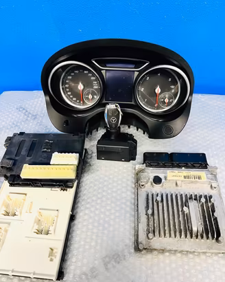 Kit chiave / accensione Mercedes Benz CLA 117