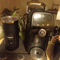 Macchina caffè Lavazza a Modo Mio+cappuccino