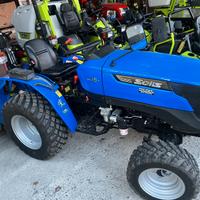 TRATTORE SOLIS 16 CON TRINCIA