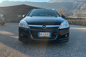 Opel Astra 1.6 16V SW COSMO