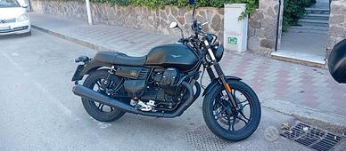 Moto Guzzi V7 III Stone 2020