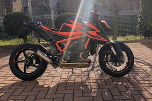 KTM 1290 Super Duke R