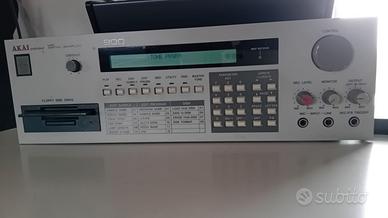 Campionatore Akai S900
