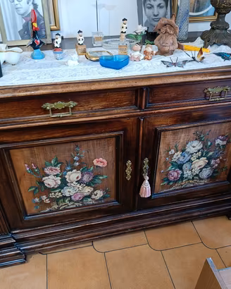 Comò credenza antiquariato 