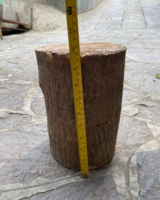 Tronchetto di legno da scultura