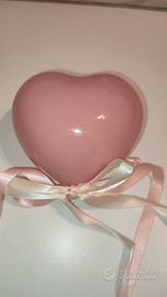 Bambola, cornice, cuori