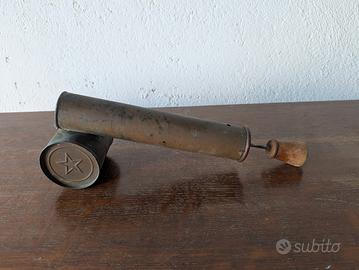  Pompetta DDT in ottone anni '40-'50.
