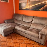 Divano letto 3 posti con isola poggia piedi