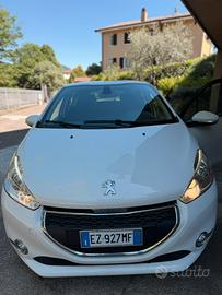 Peugeot 208 2015
