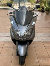 Yamaha majesty 400