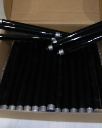 Neon  a raggi ultravioletti wood