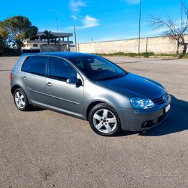 Volkswagen Golf V